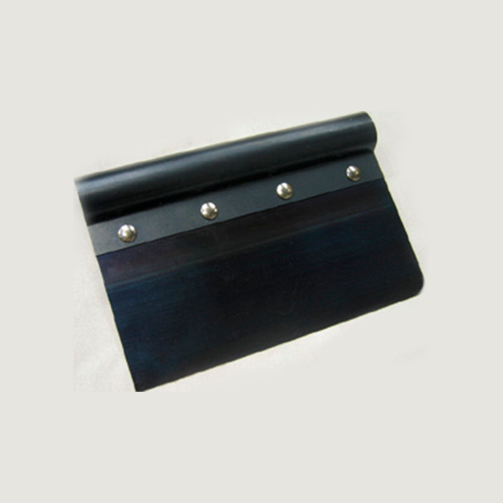 RM18